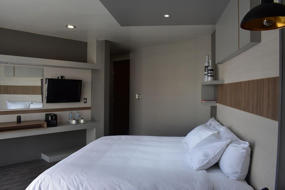 Esduma Hk Hotel Pachuca Εξωτερικό φωτογραφία
