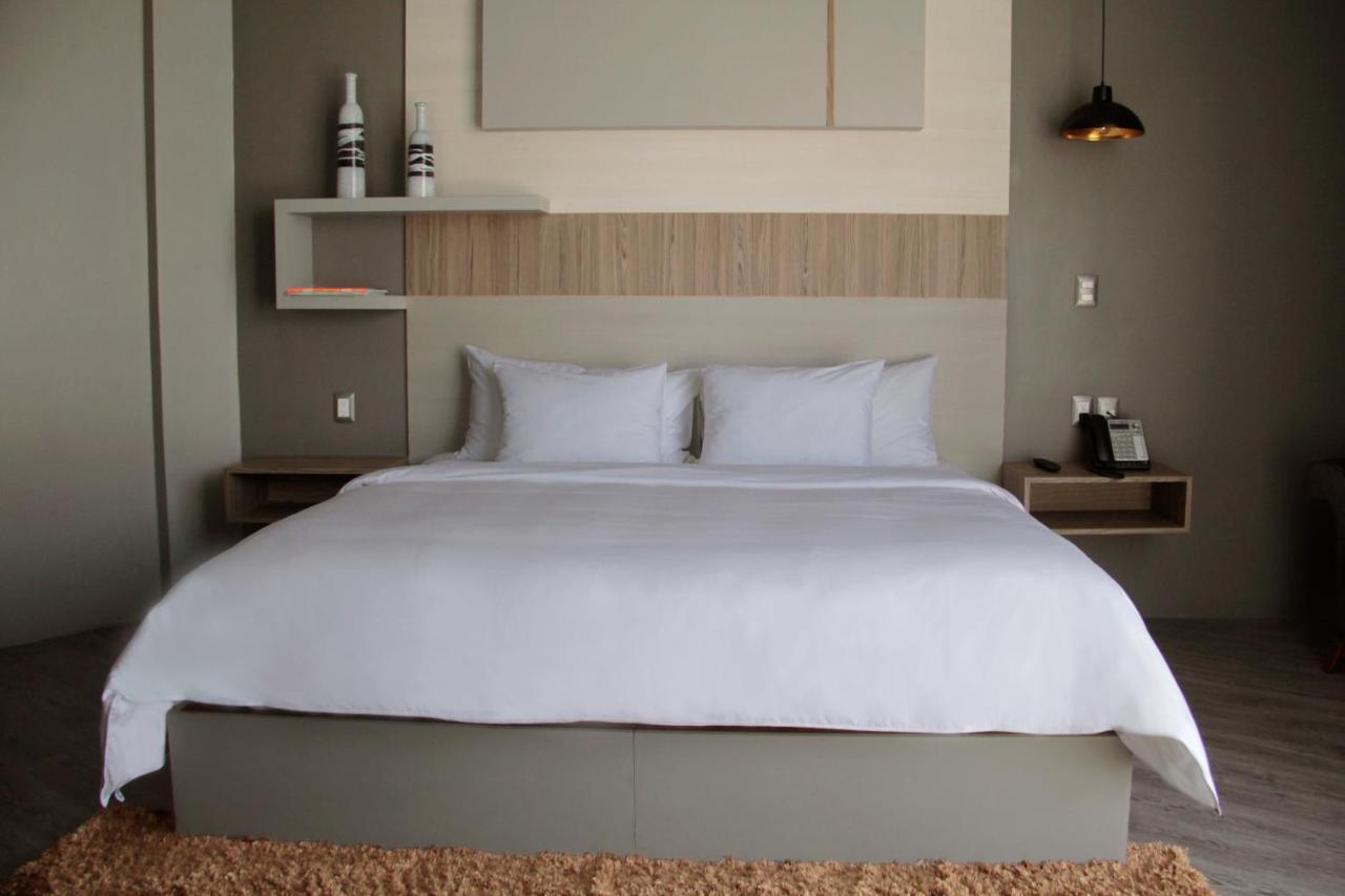 Esduma Hk Hotel Pachuca Εξωτερικό φωτογραφία